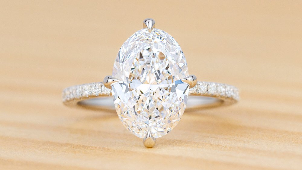 Oval Diamond - Kim cương bầu dục