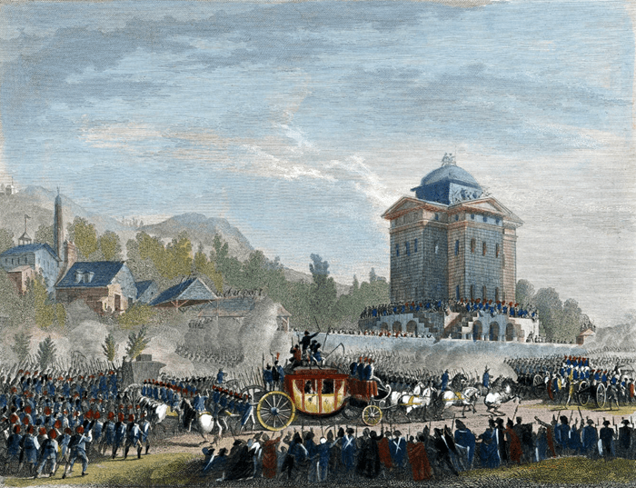 Vua Louis XIV và gia đình hoàng gia bị bắt và trở về Paris sau khi họ cố gắng trốn thoát vào năm 1791.